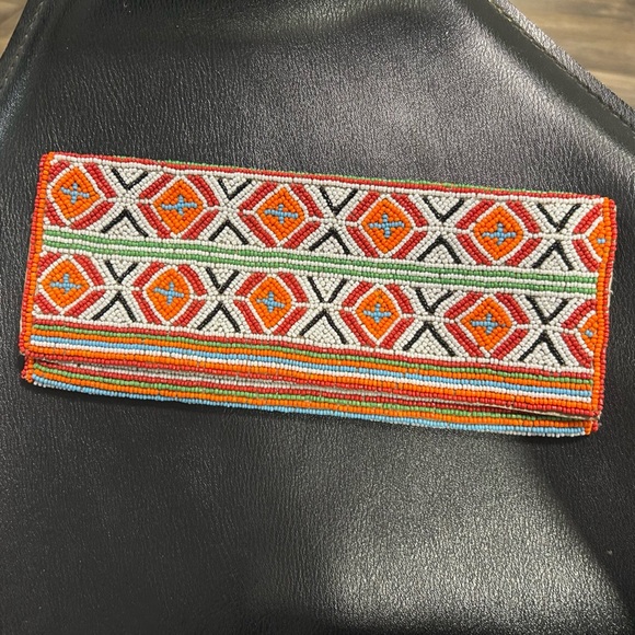 💗Aldo Multicolor Beaded Clutch - Picture 1 of 6
